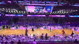 亚洲新秀冒尖击败强敌乘风破浪